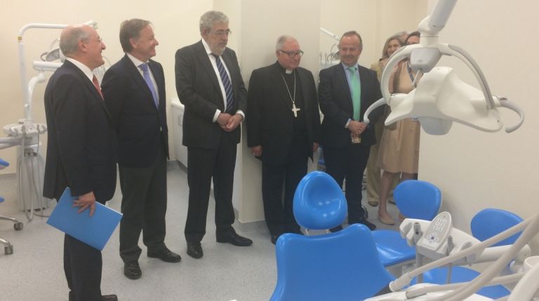 El delegado asiste a la inauguración de la Facultad de Ciencias de la Salud de la Universidad Cardenal Herrera-CEU