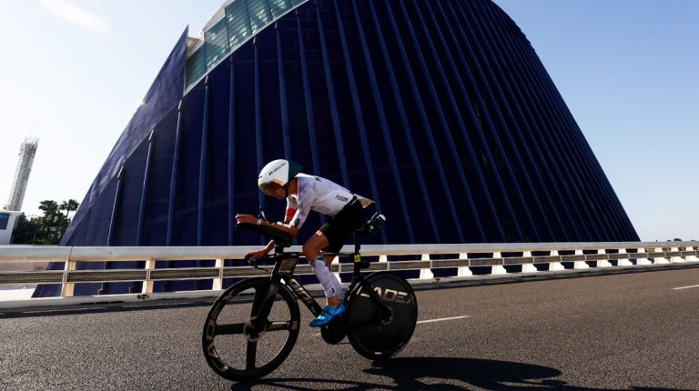 IRONMAN 70.3 València formará parte del circuito Experience Oman IRONMAN Pro Series en 2027