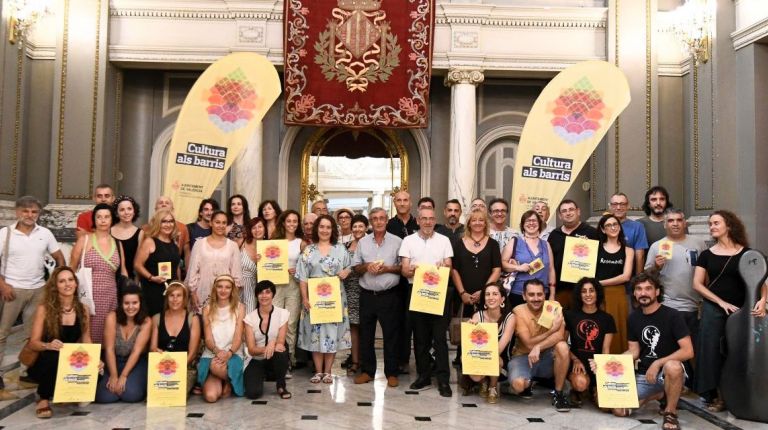 El AYUNTAMIENTO ACERCA 196 ACTIVIDADES CULTURALES A CALLES Y PLAZAS DE LA CIUDAD EN LA TERCERA EDICIÓN DE «CULTURA ALS BARRIS»