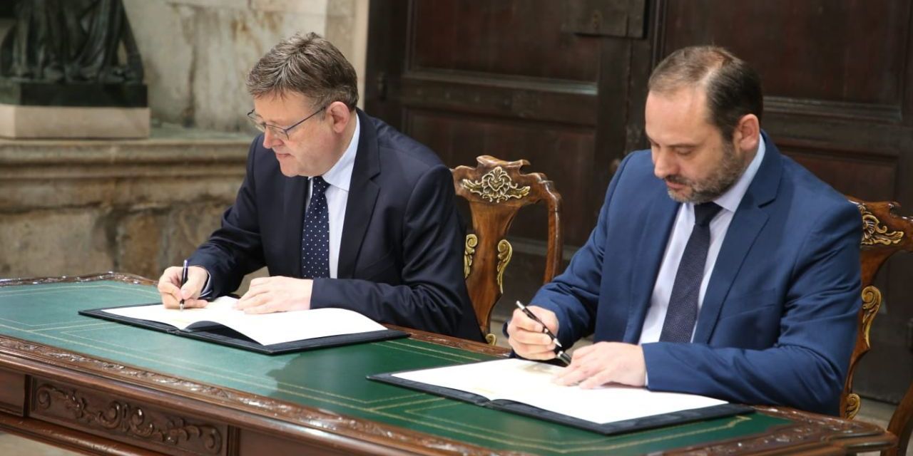  Ábalos firma el convenio de ayudas a la vivienda por el que la Comunitat Valenciana recibe del Ministerio de Fomento 164,50 M€