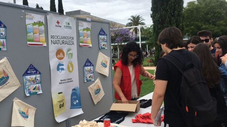 Cruz Roja y Gas Natural Fenosa inician un proyecto para combatir la pobreza energética en los hogares 