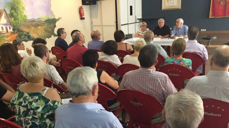 LA ALCALDÍA PARTICIPA EN UNA ASAMBLEA ABIERTA AL VECINDARIO DE LOS PUEBLOS DE VALÈNCIA, EN SU VISITA A BENIMÀMET-BENIFERRI