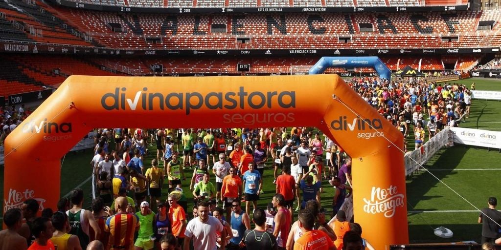  LA III VOLTA A PEU VALENCIA CF CONCLUYE EN EL ESTADIO MESTALLA