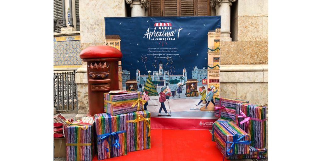  El Ayuntamiento repartirá esta navidad 49.000 postales personalizadas y 21.000 cajas regalo