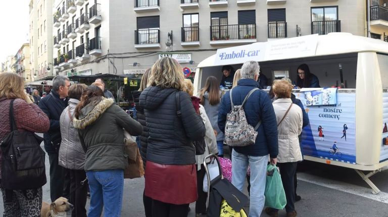 EL AYUNTAMIENTO PRESENTA LA CAMPAÑA DE NAVIDAD «EMBOLI-CAR»