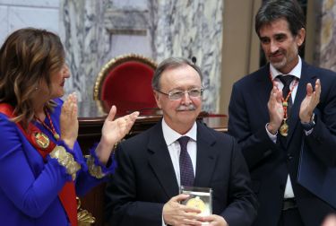 El Ayuntamiento de València ha concedido por primera vez en su historia la Medalla de Honor de la ciudad, que ha recaído en el pueblo ceutí