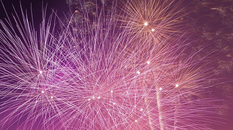 València recupera el Festival Internacional de Pirotecnia en la víspera del 9 d’Octubre