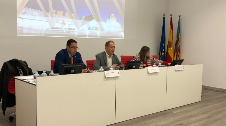 Turismo València constituye el comité ejecutivo de VLC Shopping para impulsar el turismo de compras
