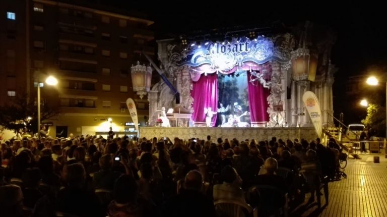 LA ÓPERA LLEGA GRATIS A LAS PLAZAS Y JARDINES DE VALÈNCIA