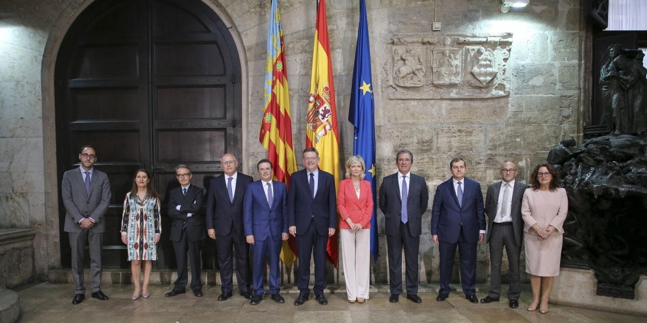  Puig recibe a la junta directiva del Colegio Notarial de Valencia
