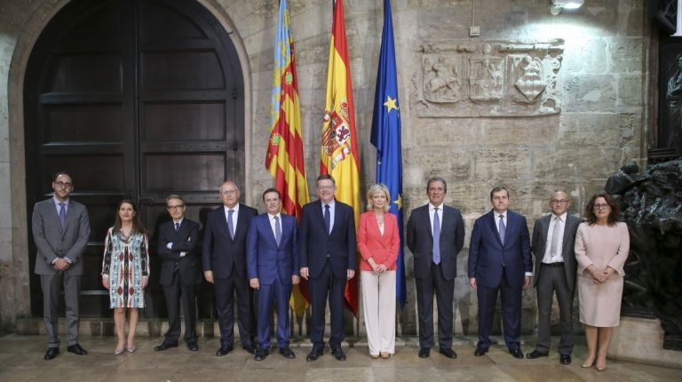 Puig recibe a la junta directiva del Colegio Notarial de Valencia