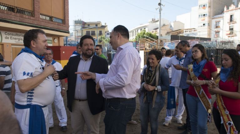 La Diputación potencia los festejos taurinos populares con su colaboración con el XXV aniversario de la Pascua Taurina de Onda