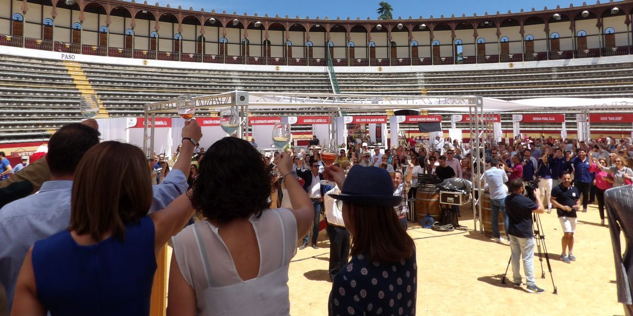  LA D.O. RIBERA DEL GUADIANA CELEBRA EN VILLAFRANCA DE LOS BARROS EL ‘BRINDIS AMIGO’ 