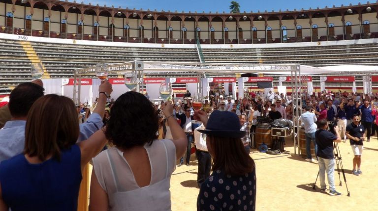 LA D.O. RIBERA DEL GUADIANA CELEBRA EN VILLAFRANCA DE LOS BARROS EL ‘BRINDIS AMIGO’ 