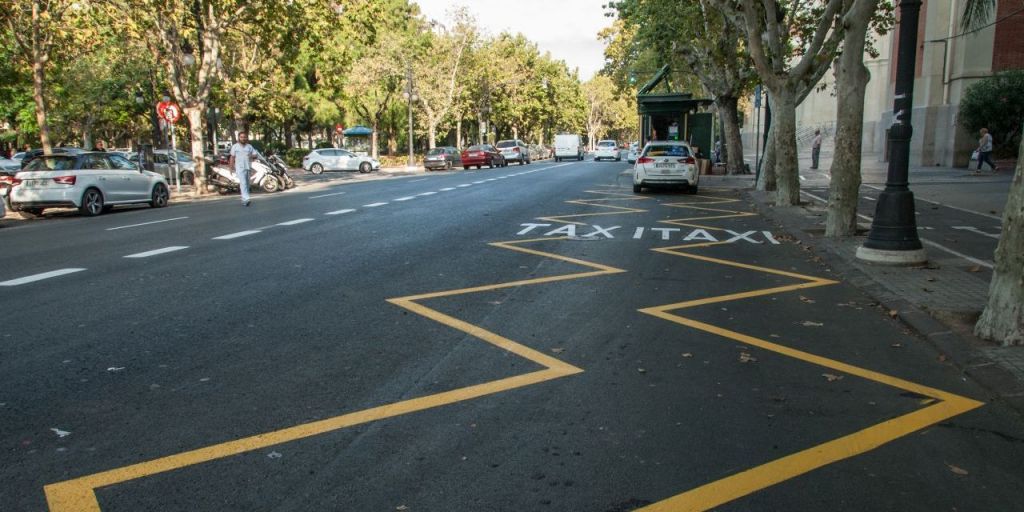  LA AVENIDA BLASCO IBÁÑEZ ESTRENA NUEVO CARRIL EMT-TAXI 