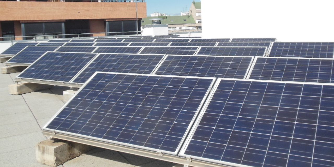  Una nueva instalación de energía solar fotovoltaica cubrirá toda la energía necesaria del edificio del servicio municipal de cementerios