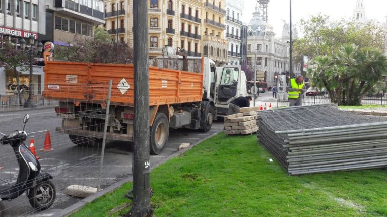 PARQUES Y JARDINES INICIA LA REMODELACIÓN DEL AJARDINAMIENTO DE LA FUENTE