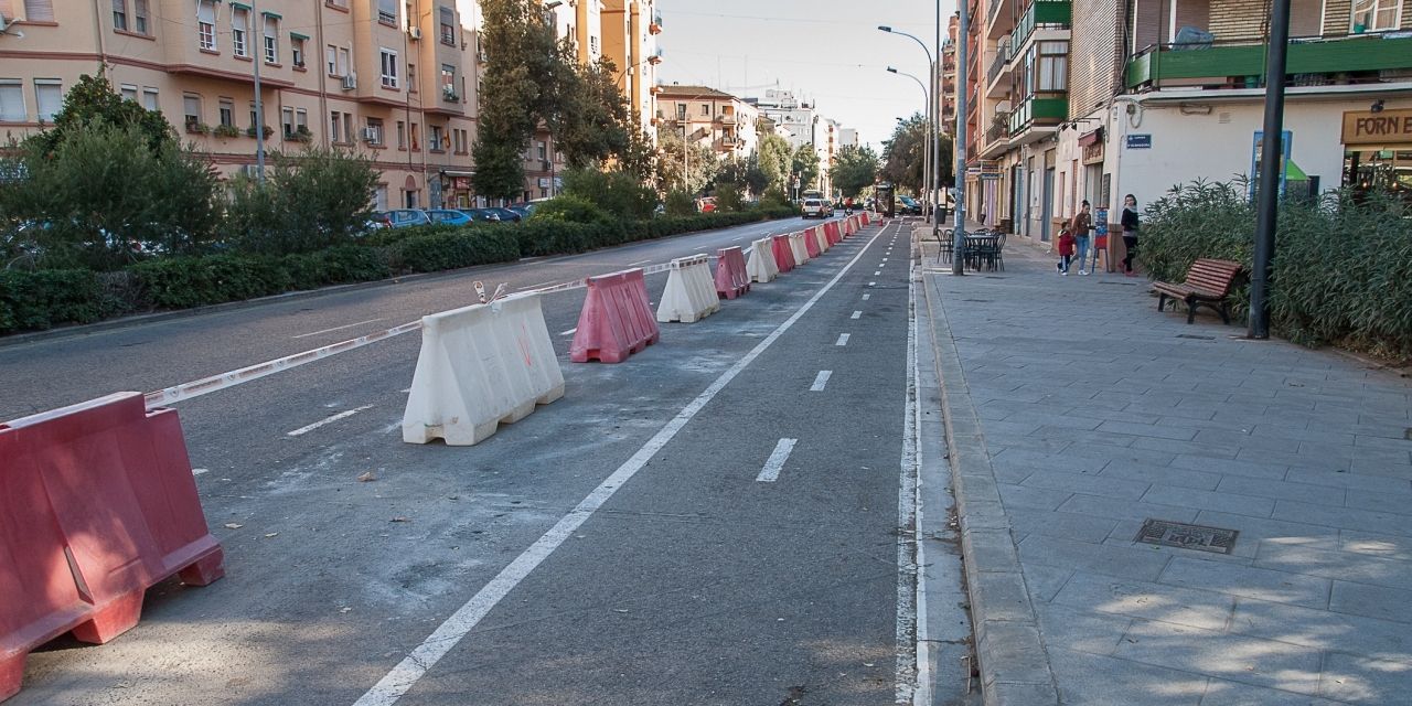  MOVILIDAD SOSTENIBLE MEJORA LA CONVIVENCIA ENTRE LAS ZONAS DE ESTACIONAMIENTO EN CORDÓN Y LOS CARRILES BICI EN CALZADA ANEXOS