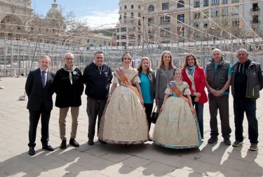 La alcaldesa de València, María José Catalá, ha recibido hoy a la infanta Elena