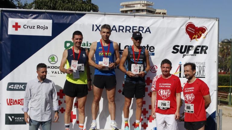 1.500 personas participan en la 9ª edición de la Carrera de Cruz Roja en València