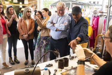 Ribó subraya el apoyo del gobierno municipal al sector de la artesanía valenciana