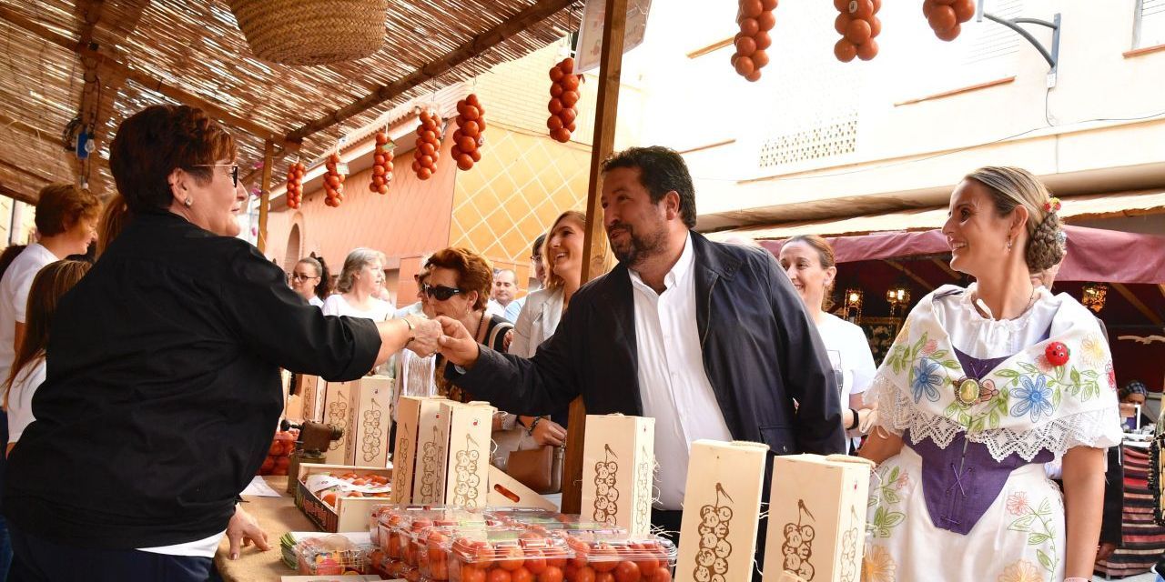  La Diputación de Castellón impulsa el turismo gastronómico con una consolidada VI Fira de la Tomata de Penjar de Alcalà
