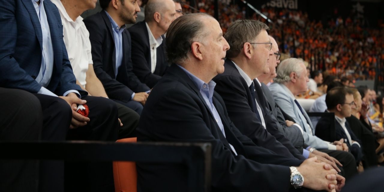  Puig asiste al cuarto partido de la final de la Liga Endesa entre Valencia Basket Club y Real Madrid