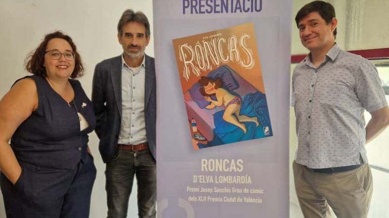 El concejal de Acción Cultural presenta la edición de “Roncas”, la obra ganadora de la primera edición de los Premis Ciutat de València en la modalidad de cómic
