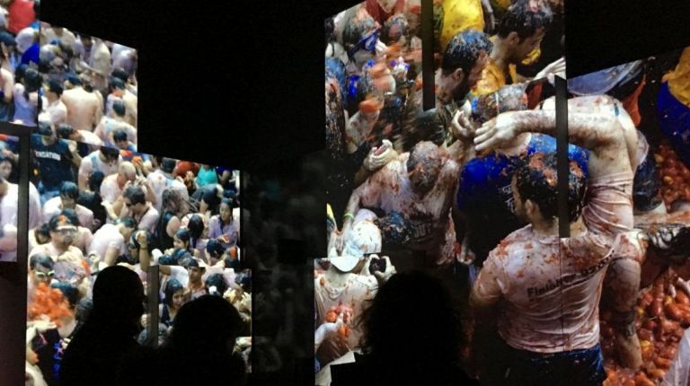 La Tomatina de Buñol se desplaza hasta Barcelona de la mano del Poble Espanyol 