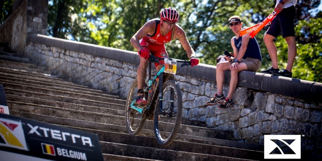  El español Rubén Ruzafa, campeón del triatlón cross XTERRA Belgium. Roger Serrano no logra terminar la prueba