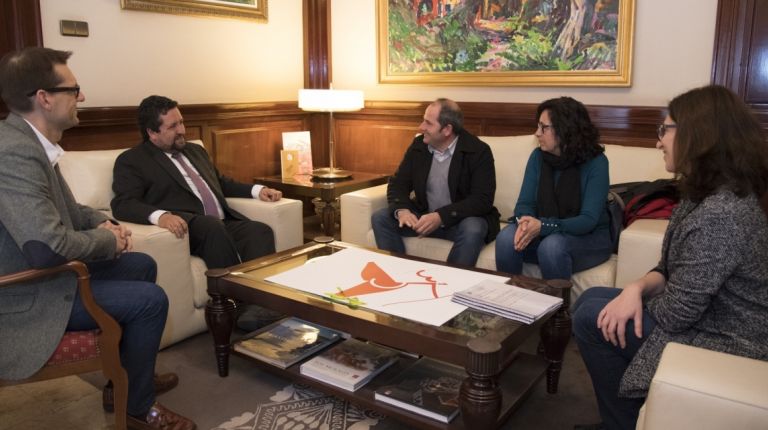Moliner se reúne con el alcalde de La Salzadella
