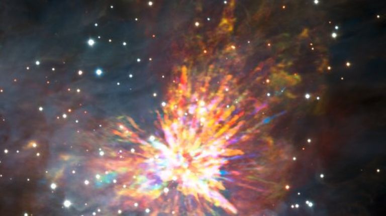 ALMA capta unos impresionantes fuegos artificiales estelares