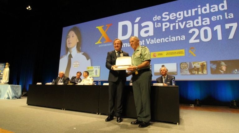 El delegado de Gobierno preside la X edición del Día de la Seguridad Privada
