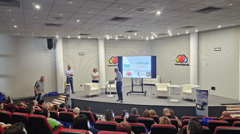 Mercavalència ayuda a los vendedores adaptarse a la nueva normativa tecnológica