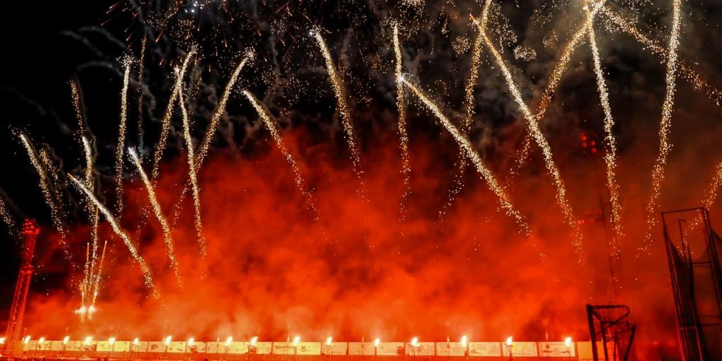  El piromusical de Sueca asombra a más de 10.000 espectadores