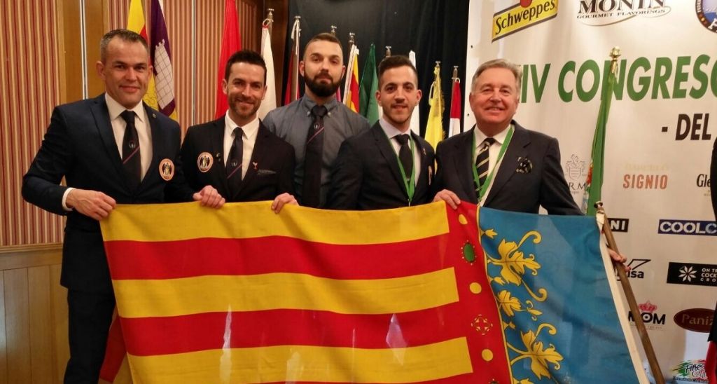  TONI CORTÉS RECATALÁ, REPRESENTANTE DE LA ASOCIACIÓN DE BARMANS DE LA COMUNIDAD VALENCIANA, CAMPEÓN DE ESPAÑA DE COCTELERÍA 