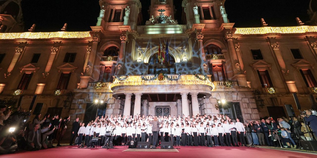  La Navidad comienza mañana en València con el espectáculo de música, pólvora y luces La llum encés el Nadal