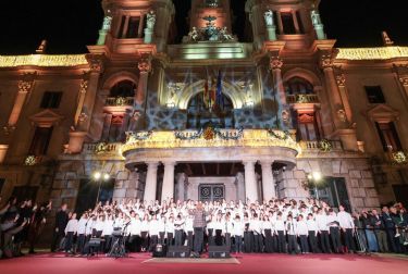 La Navidad comienza mañana en València con el espectáculo de música, pólvora y luces La llum encés el Nadal