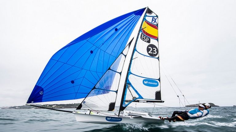 La bahía de Santander, escenario de lujo para el Reto de las Campeonas Movistar