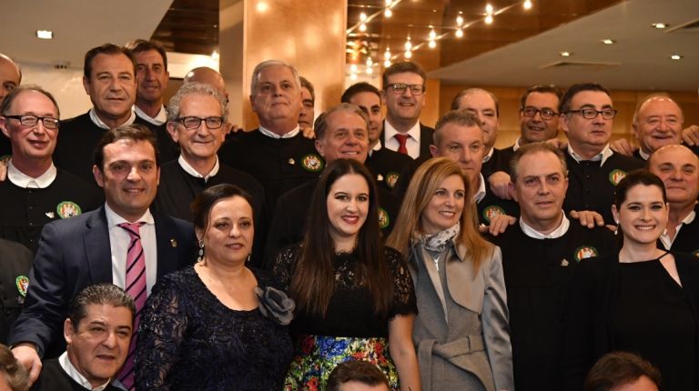 El vicepresidente Andrés Martínez participa en la entrega del Volaoret d'Or 2018 de la Colla Rei Barbut