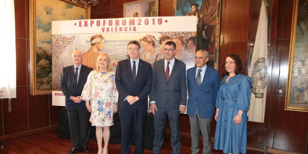  Ximo Puig asiste a la presentación de Expoforum València 2019 en el Ateneo Mercantil