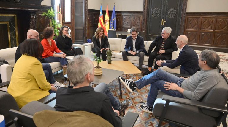 La alcaldesa destaca la “amplia presencia del audiovisual valenciano” en la 40º edición de los Premios Goya, que se entregan la semana que viene