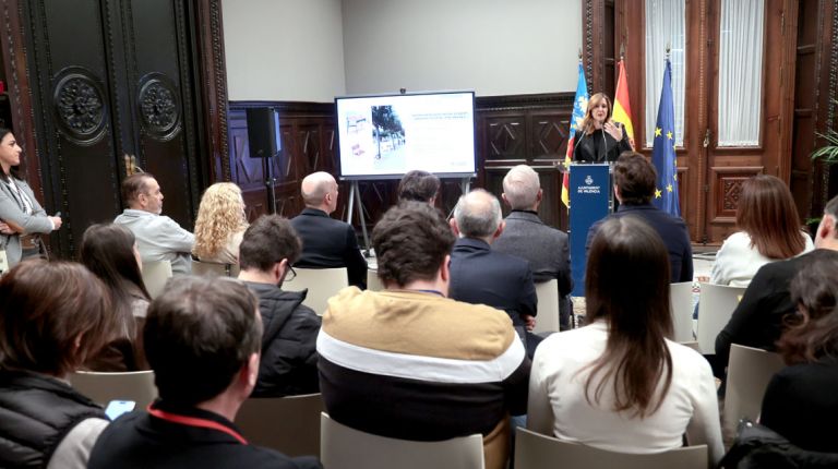 València remodela la calle Colón con más árboles, nuevo pavimento, mobiliario “y más espacio y seguridad para peatones”