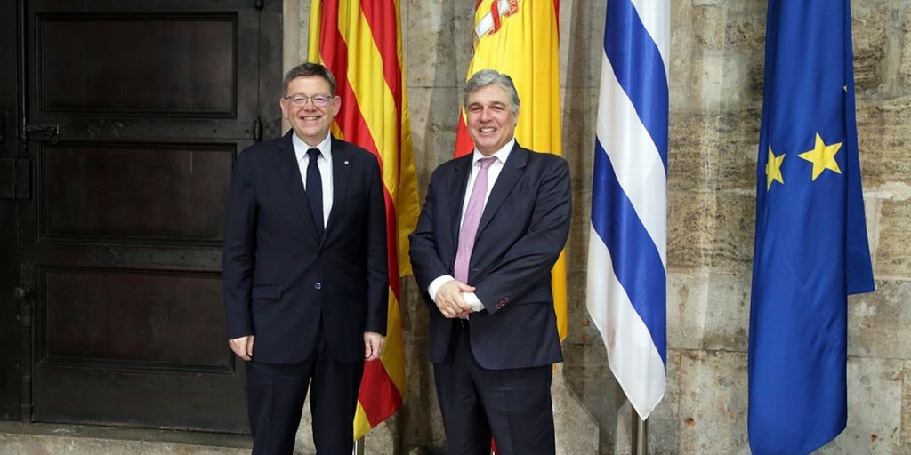  Puig recibe en audiencia al embajador de Uruguay en España