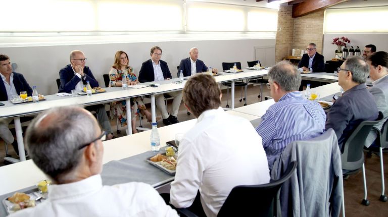 La alcaldesa destaca “la capacidad de gestión del gobierno: Más de 500M€ ejecutados en 3 años frente a los 377M€ del mandato anterior