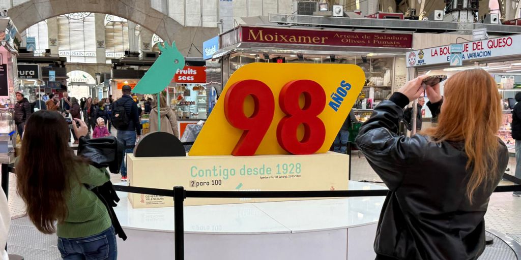  El Mercado Central de València celebra este domingo, 15 de marzo, sus 98 años  de apertura al público 