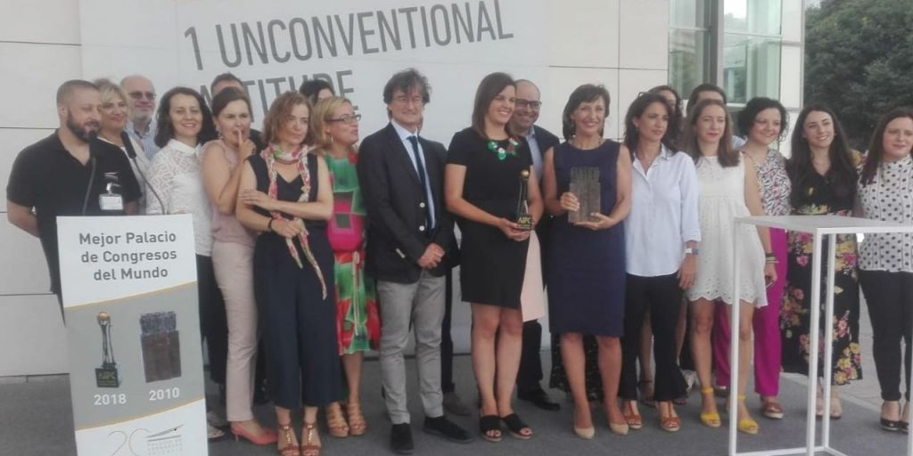  LA CONCEJALA DE TURISMO Y PRESIDENTA DEL PALAU DE CONGRESOS PRESIDE EL ACTO DE CELEBRACIÓN POR EL RECONOCIMIENTO COMO MEJOR PALACIO DE CONGRESOS DEL MUNDO EN 2018