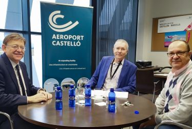 Ximo Puig destaca que la segunda ruta del aeropuerto de Castellón a Londres reforzará la conectividad con el mercado británico