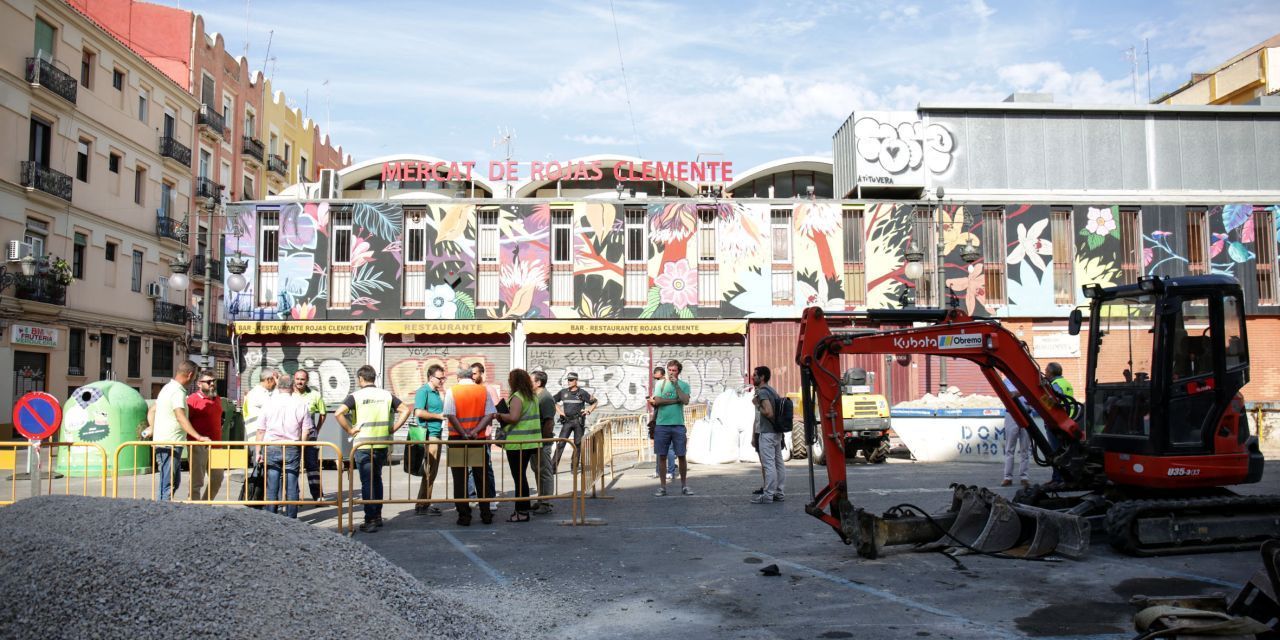  Giuseppe Grezzi ha visitado las obras de remodelación de la plaza Rojas Clemente