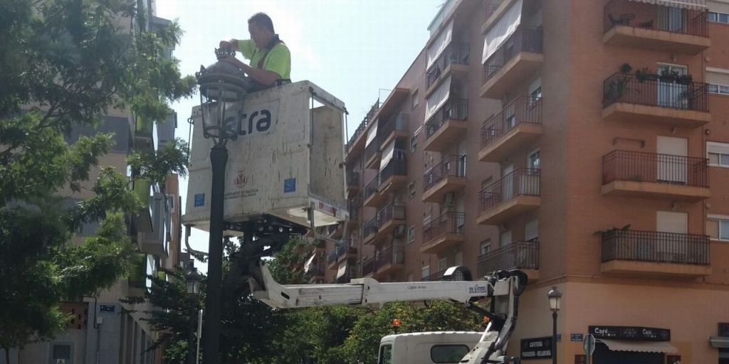  EL AYUNTAMIENTO EJECUTA UN PROYECTO DE EFICIENCIA LUMÍNICA